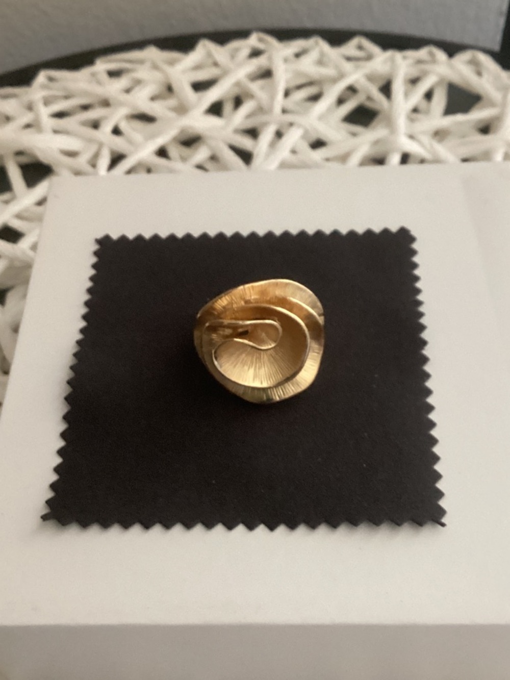 Gold tone  Ring in a Flowering Style Very Nice !